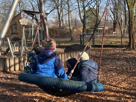 Frühlingserwachen bei den Buckower Spatzen